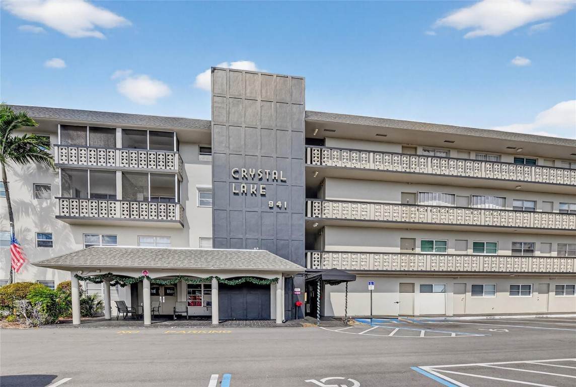 941 Crystal Lake - Photo 1