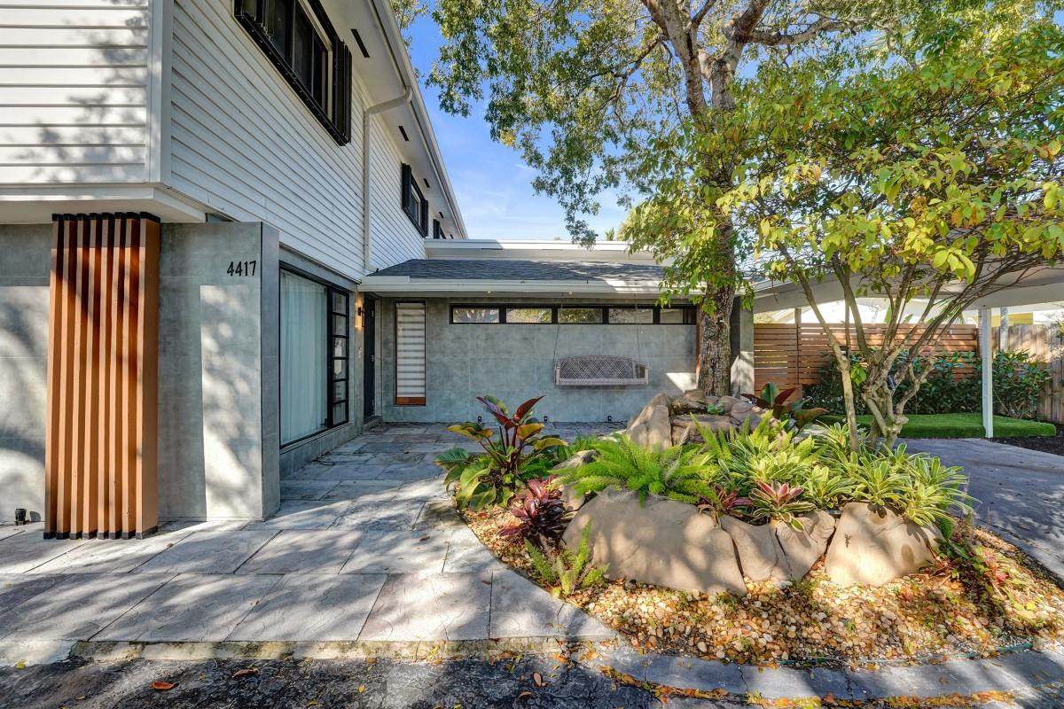 4417 38th Terrace - Photo 1