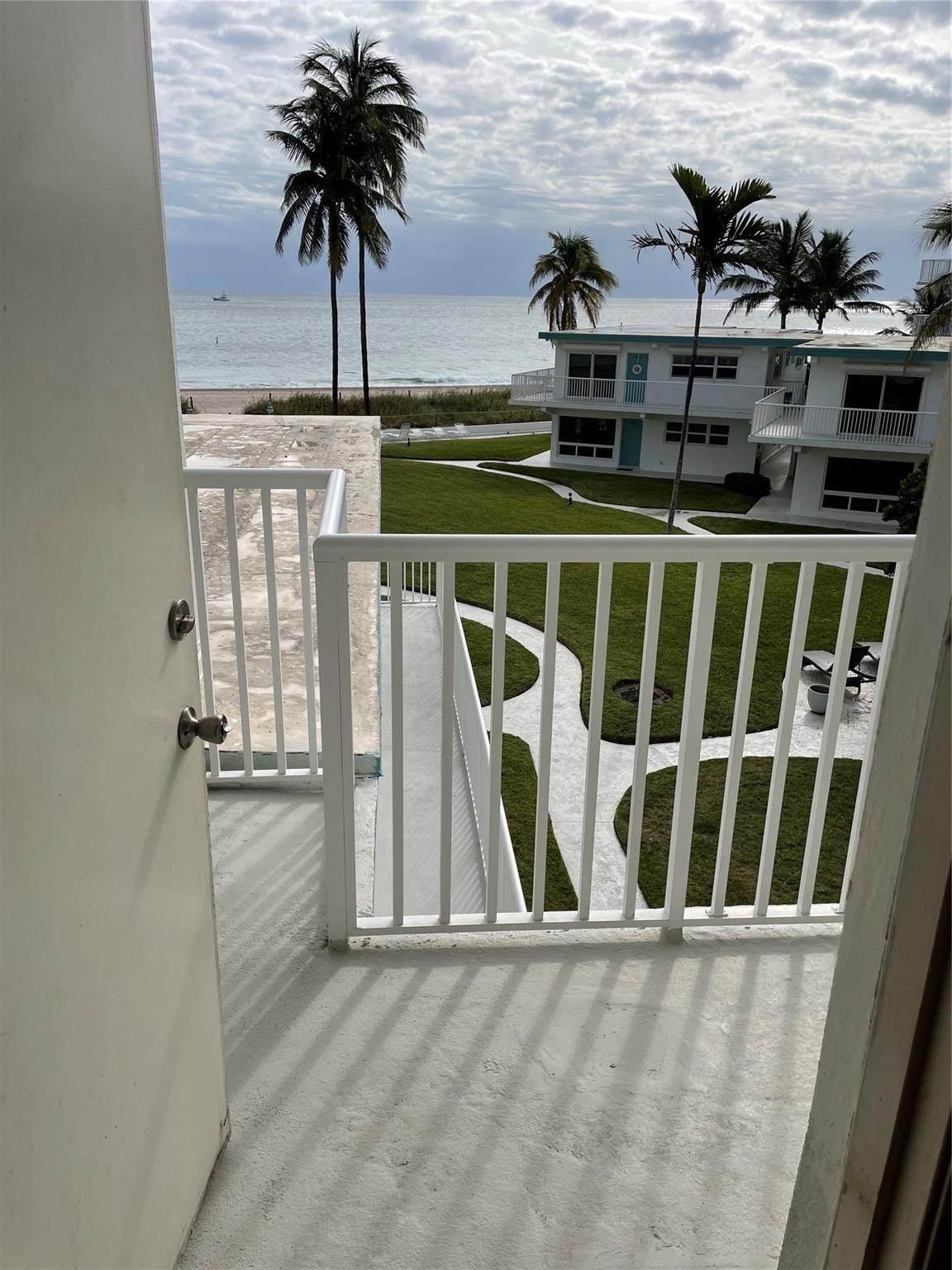 https://bt-photos.global.ssl.fastly.net/beaches/orig_boomver_1_F10550765-2.jpg