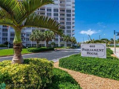 405 Ocean Boulevard - Photo 1