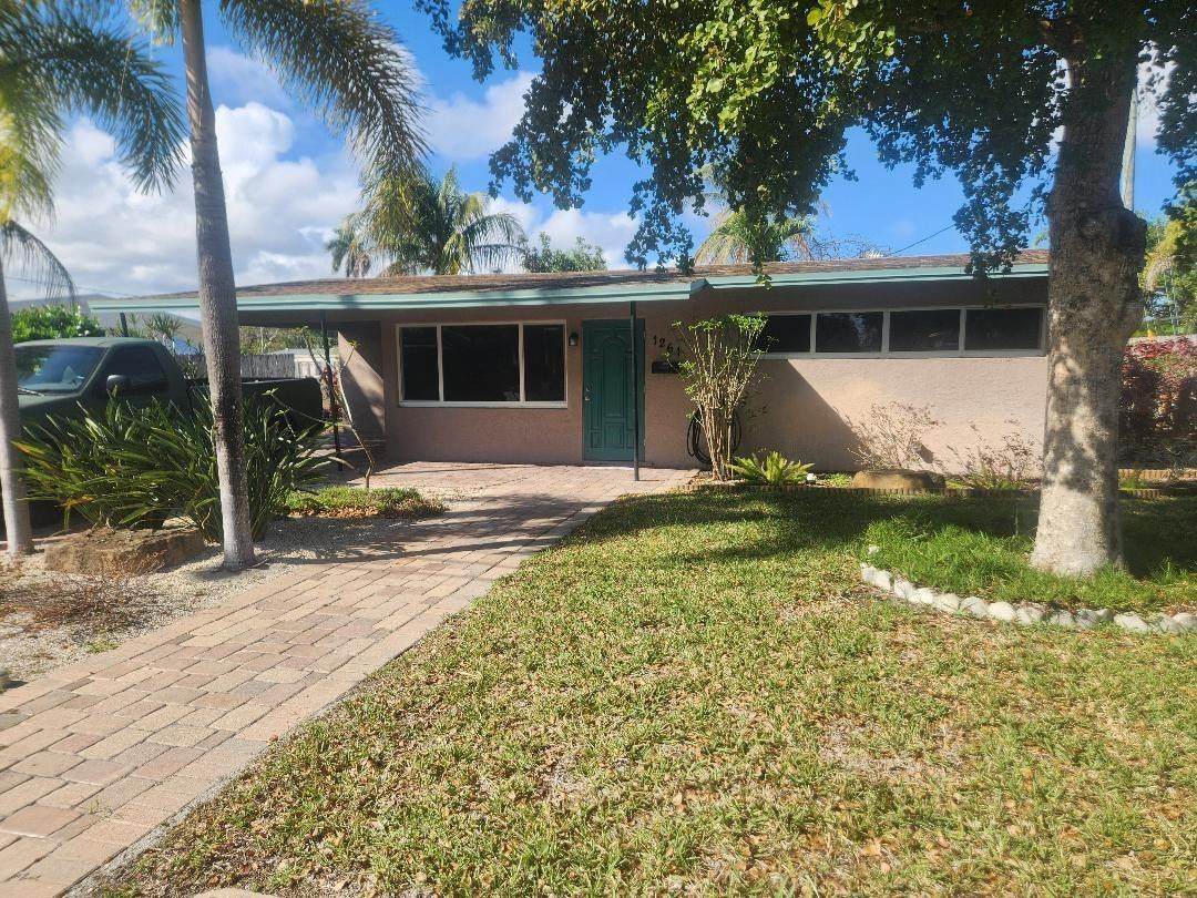 1261 2 Street - Photo 1
