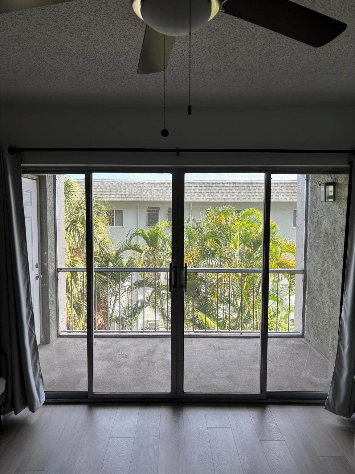 https://bt-photos.global.ssl.fastly.net/beaches/1280_boomver_1_R11008280-2.jpg