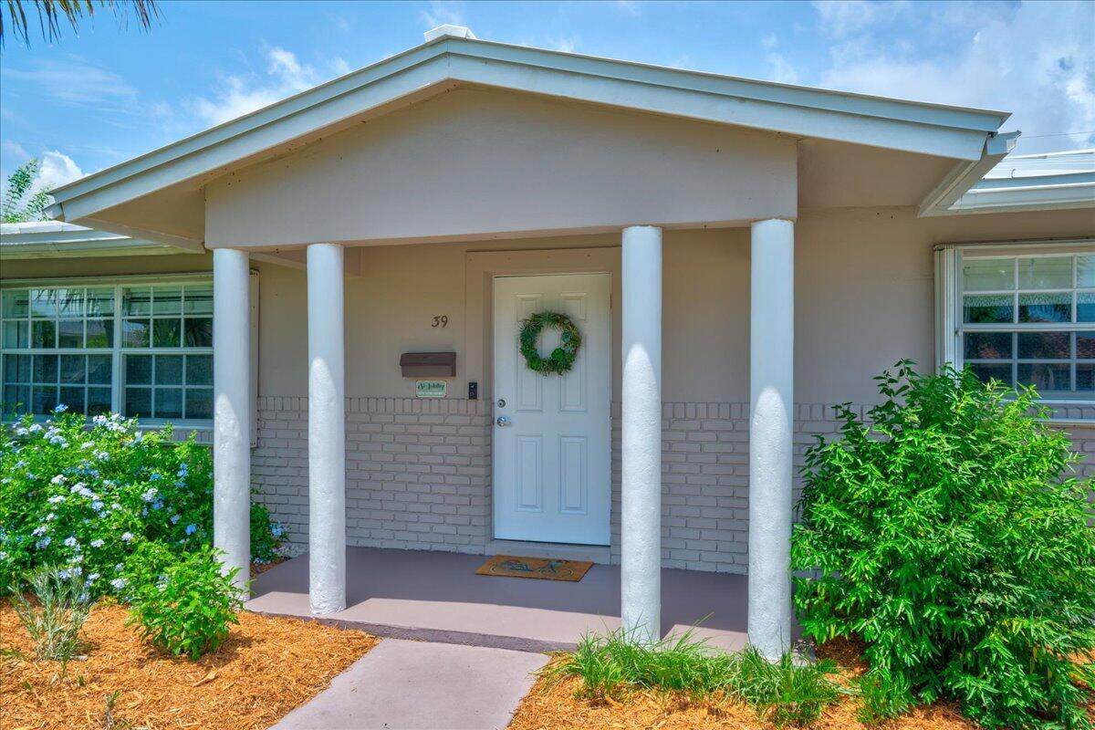 39 9th Avenue - Photo 1