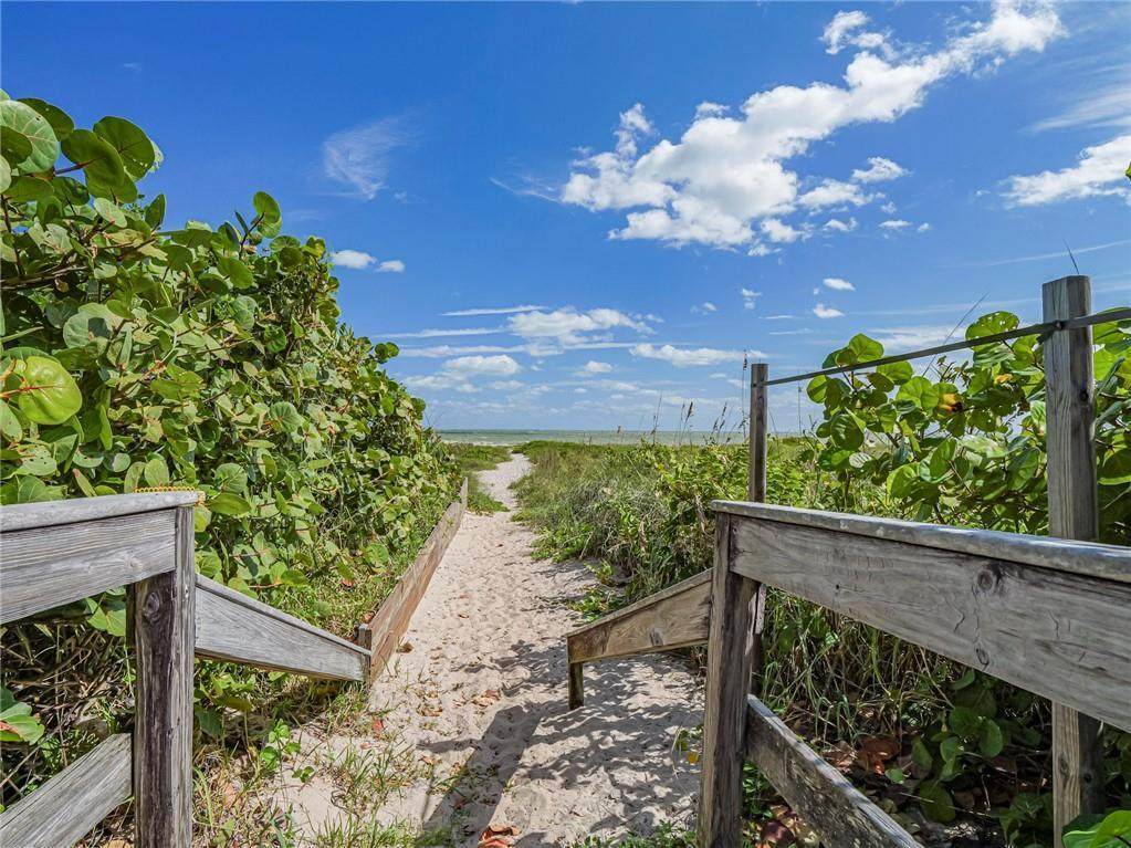 https://bt-photos.global.ssl.fastly.net/beaches/orig_boomver_1_R11052262-2.jpg
