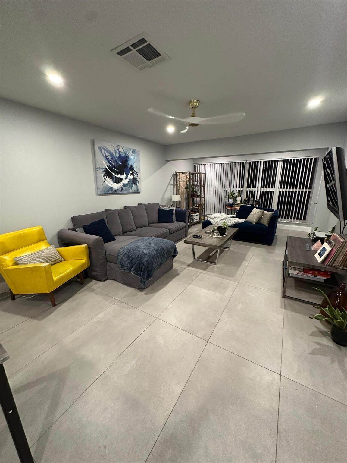 1551 20 St - Photo 1