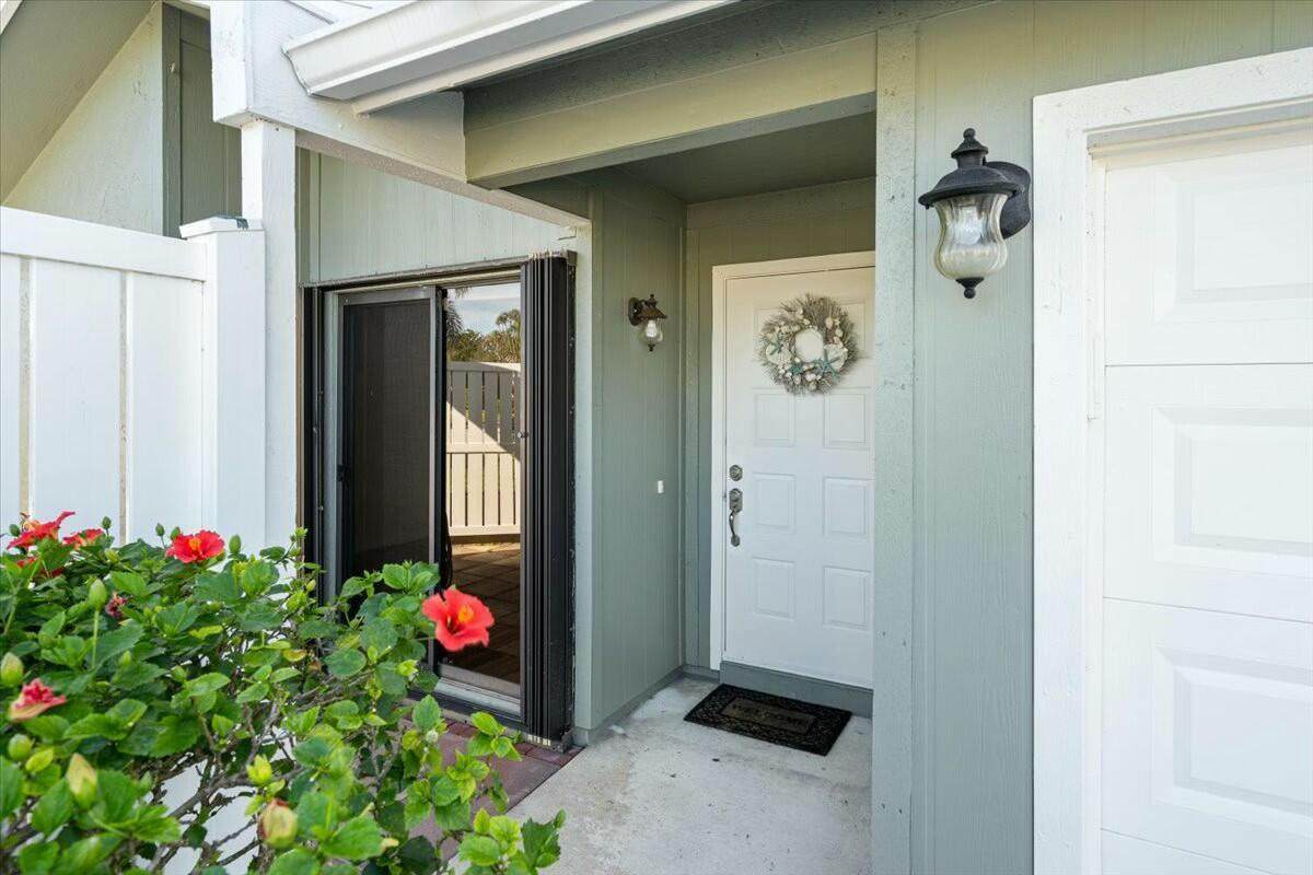 6686 Yorktown Drive - Photo 1