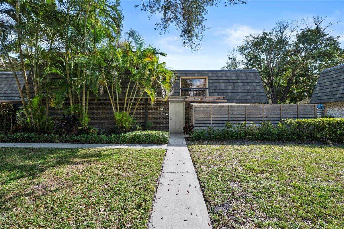 625 6th Terrace Terrace - Photo 1