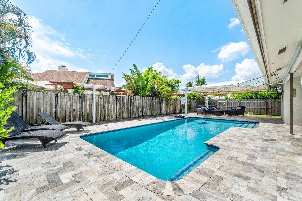 1352 Wyndcliff Drive - Photo 1