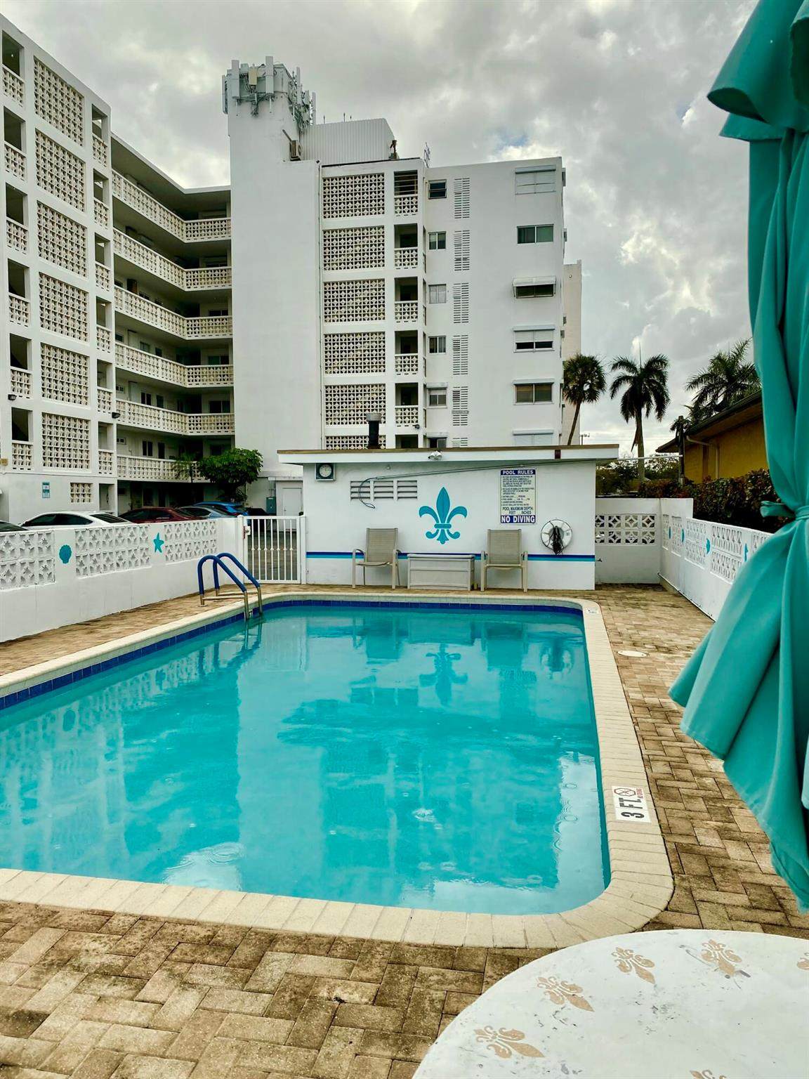 1 Golfview Road - Photo 1