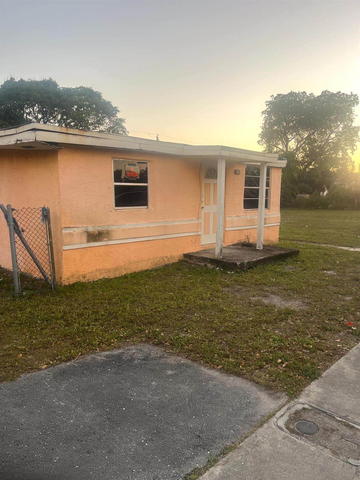 2522 3rd Street - Photo 1