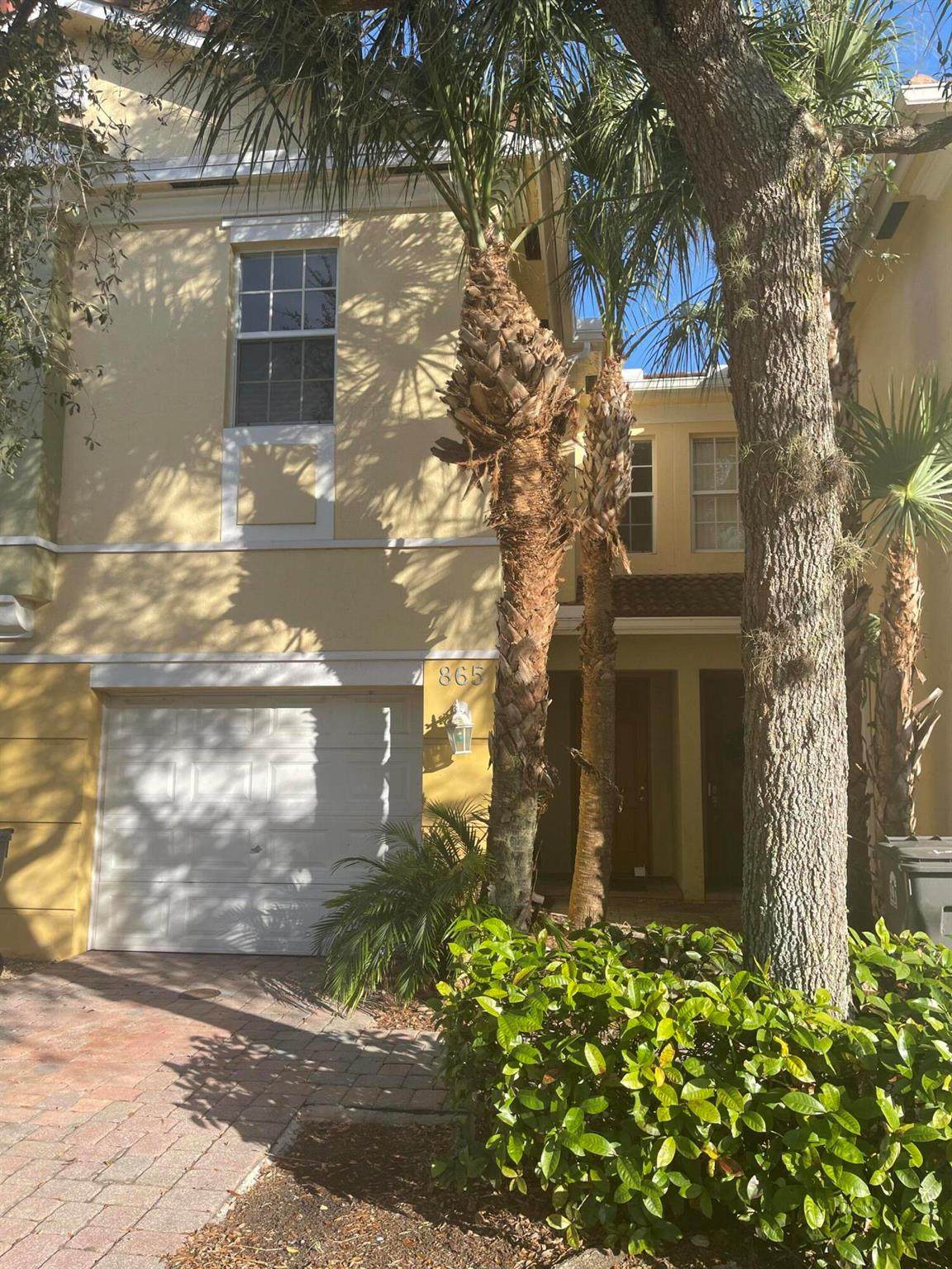 865 Pipers Cay Drive - Photo 1