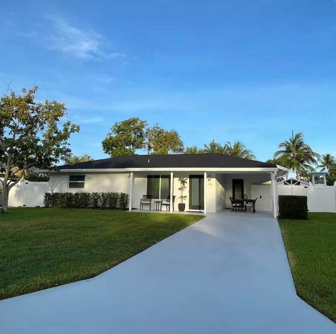 1523 Berkshire Avenue - Photo 1