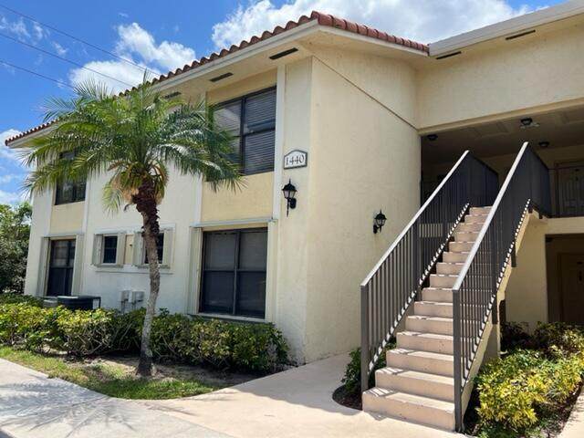 1440 Lake Crystal Drive - Photo 1