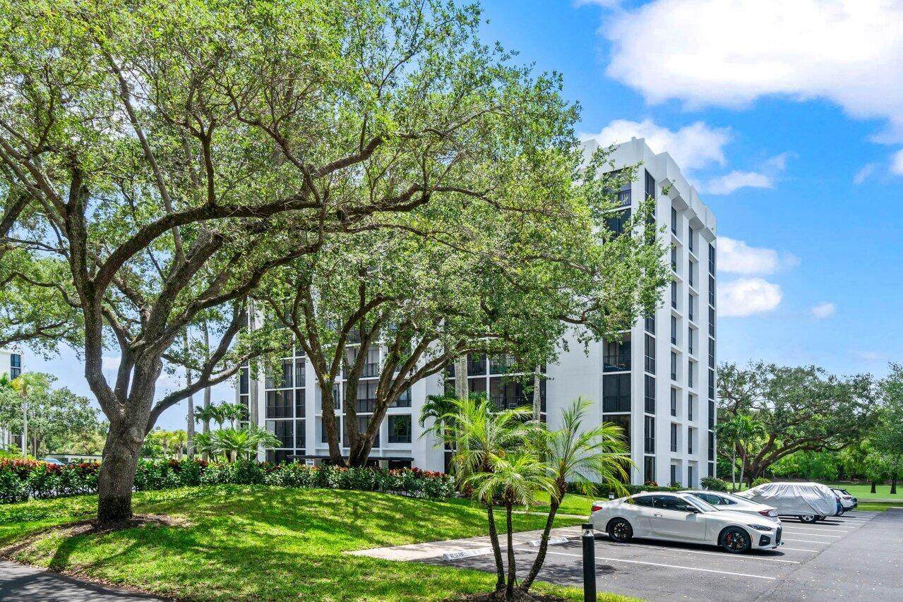 7819 Lakeside Boulevard - Photo 1