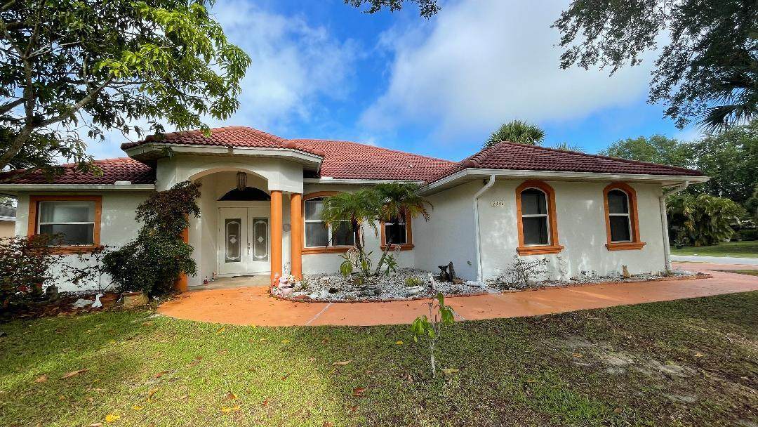 2332 Savona Boulevard - Photo 1