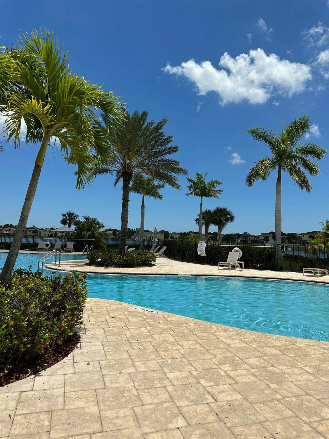 https://bt-photos.global.ssl.fastly.net/beaches/orig_boomver_1_R11090683-2.jpg