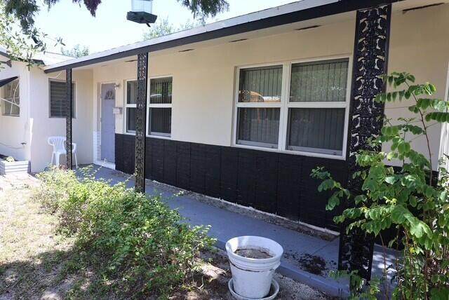 1454 2nd Court - Photo 1