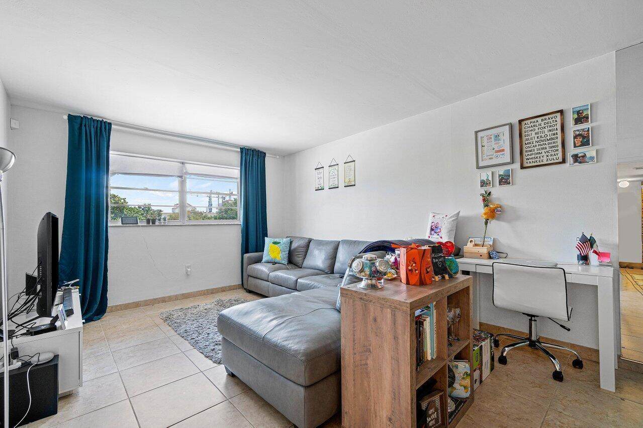 600 2nd 2390 Avenue - Photo 1
