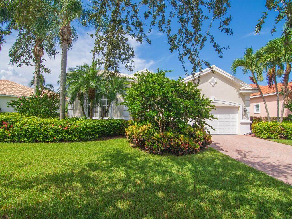 1384 Island Club Square - Photo 1