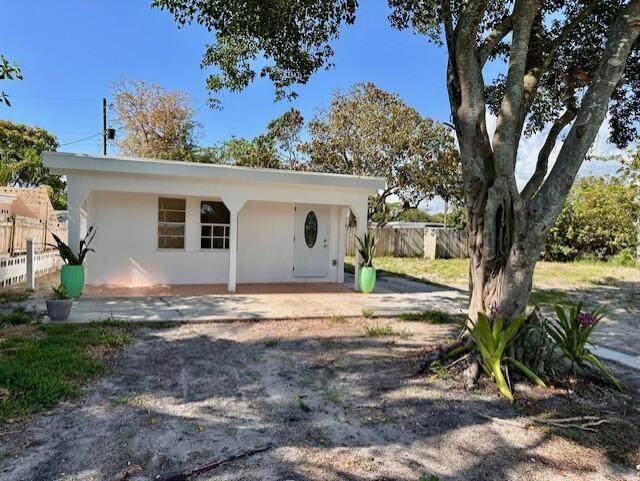 1134 Peak Road - Photo 1