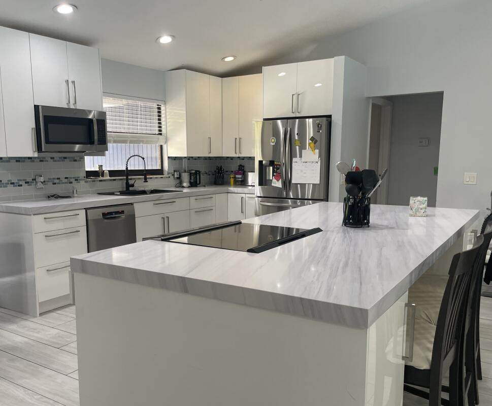 15684 86th Way - Photo 1