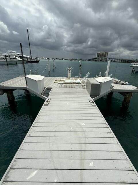 https://bt-photos.global.ssl.fastly.net/beaches/orig_boomver_1_R11098520-2.jpg
