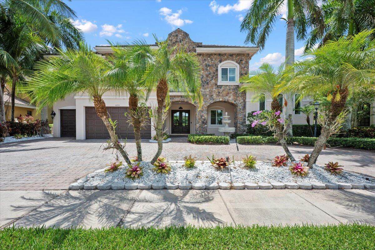 10770 Versailles Boulevard - Photo 1