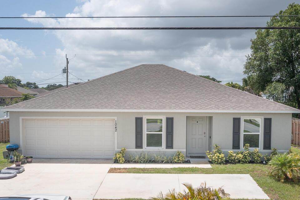 1042 California Boulevard - Photo 1