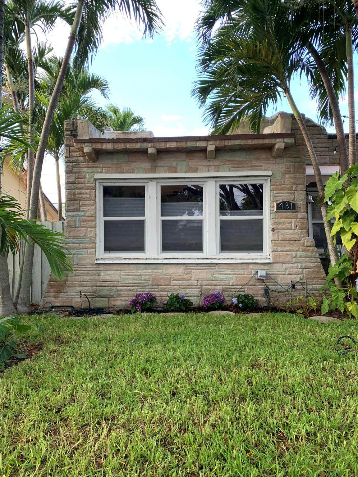 431 48th Street - Photo 1