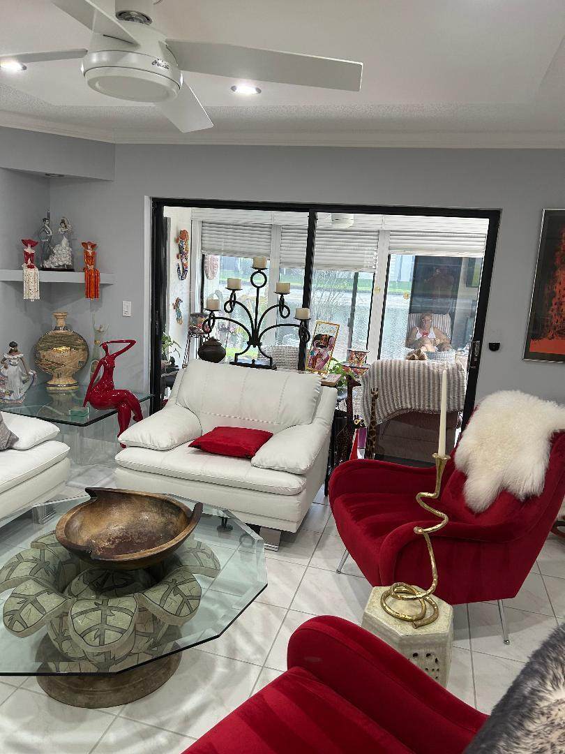 10271 Circle Lake Drive - Photo 1