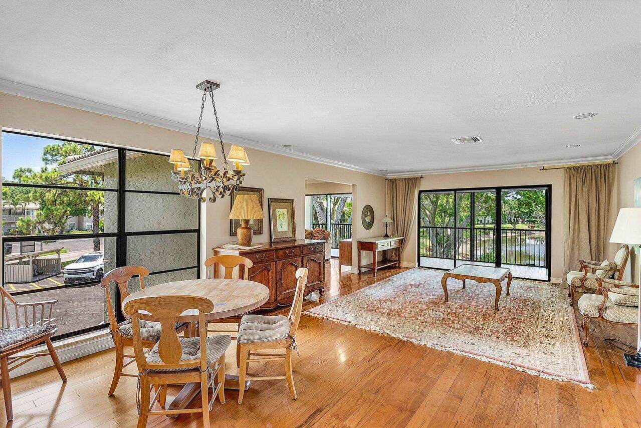 45 Stratford Lane - Photo 1