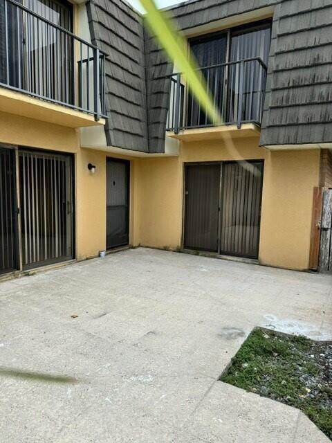 3822 38th Way - Photo 1