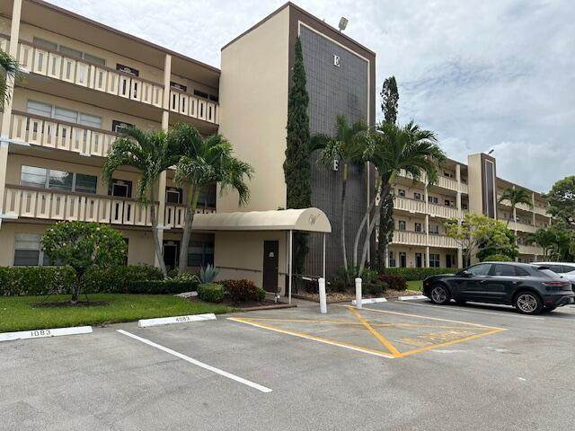 4093 Wolverton - Photo 1