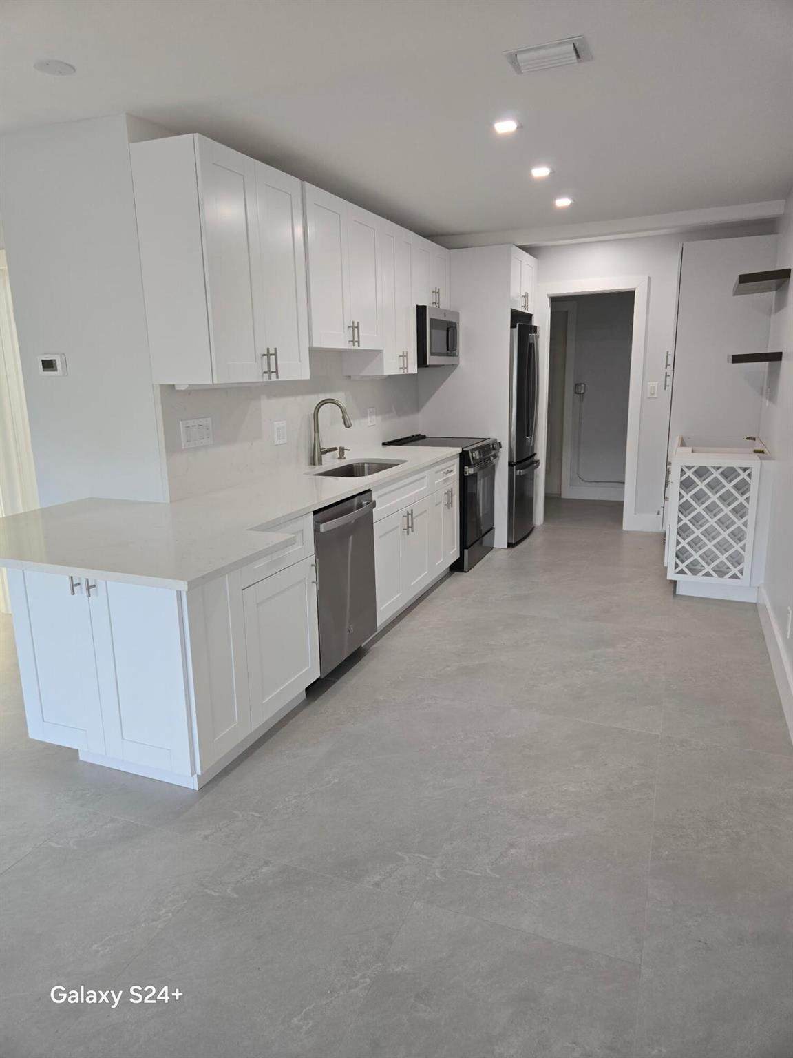 4951 28th Terrace - Photo 1