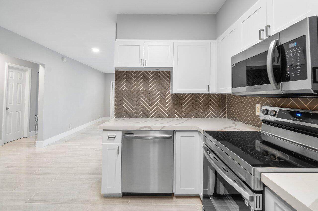 3048 Dixie Hwy - Photo 1