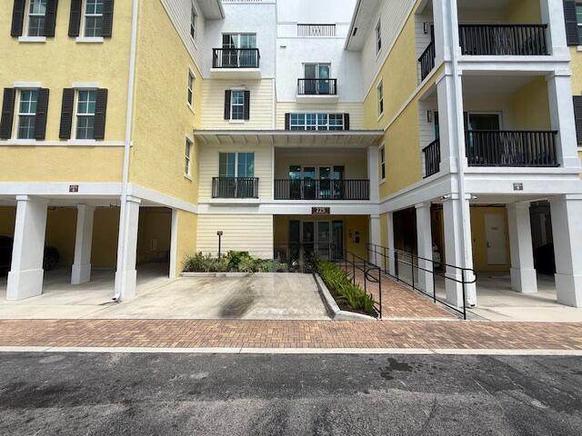 225 Latitude Circle - Photo 1