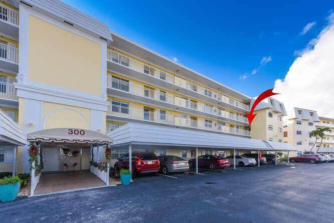 300 John F Kennedy - Photo 1