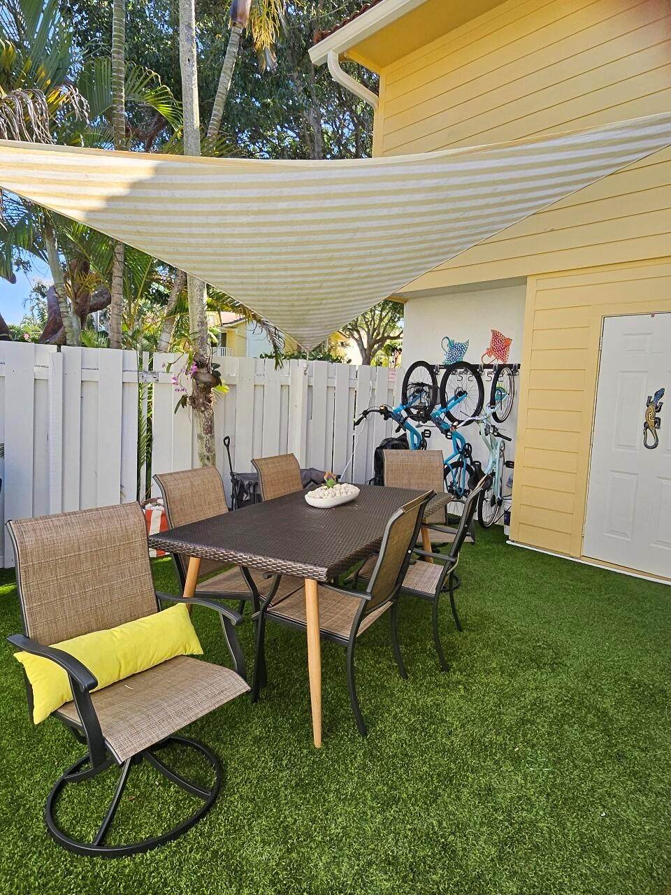 226 Seabreeze - Photo 1