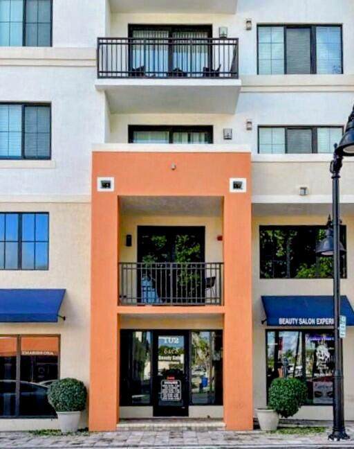 510 Ocean Avenue - Photo 1
