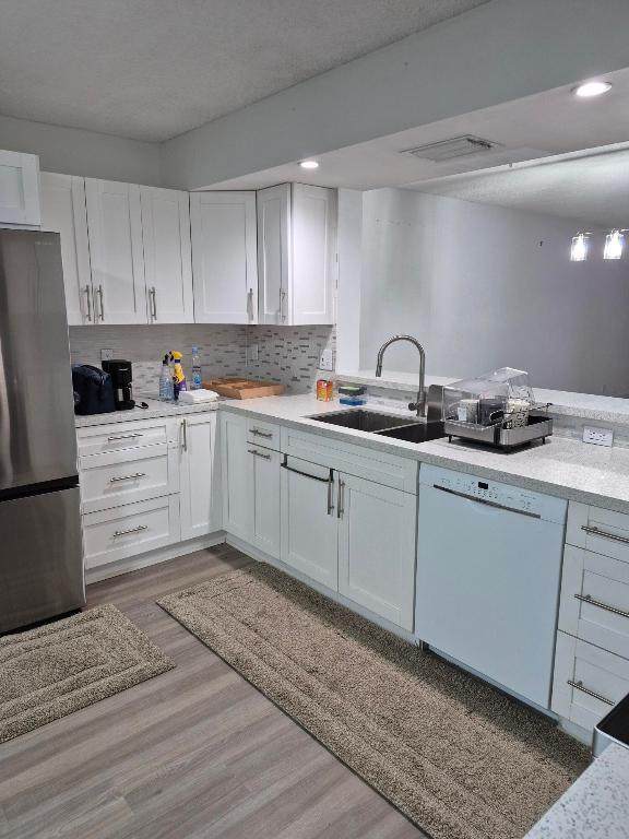 9717 Sills Drive - Photo 1