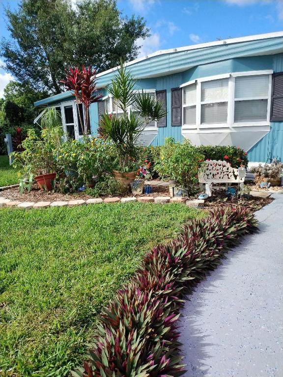 8 Santa Fe Lane - Photo 1