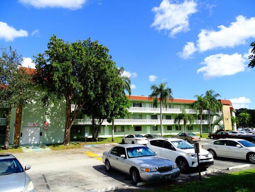 3100 Springdale Boulevard - Photo 1