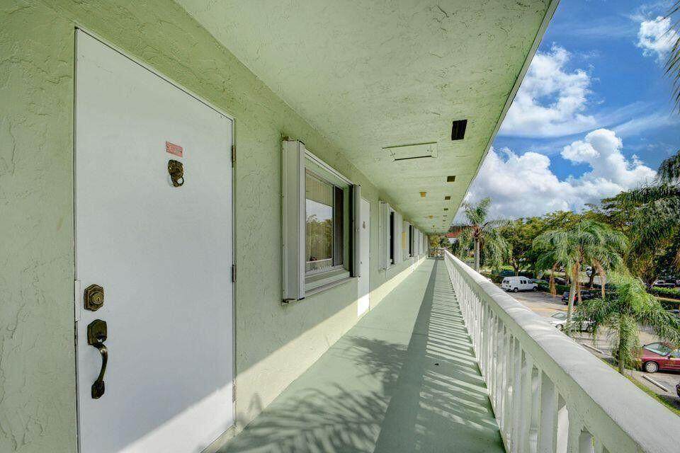 https://bt-photos.global.ssl.fastly.net/beaches/orig_boomver_1_R11153493-2.jpg