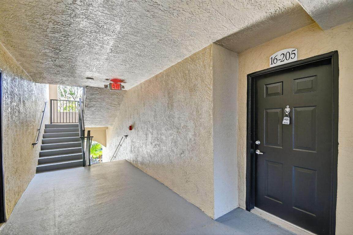 15155 Michelangelo Boulevard - Photo 1