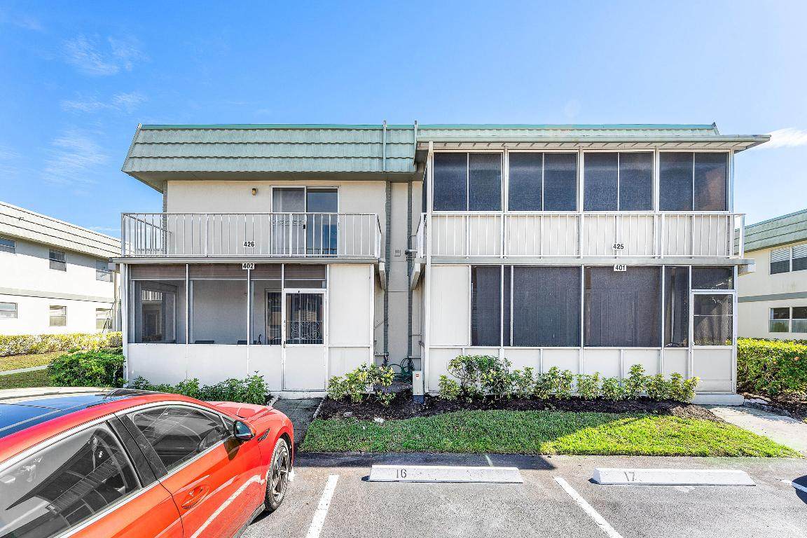 426 Flanders I - Photo 1