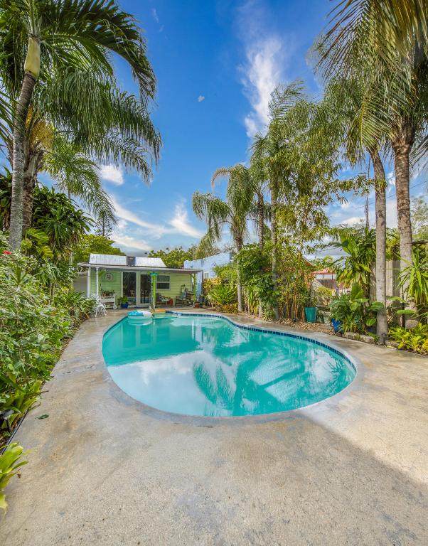 124 F Street - Photo 1