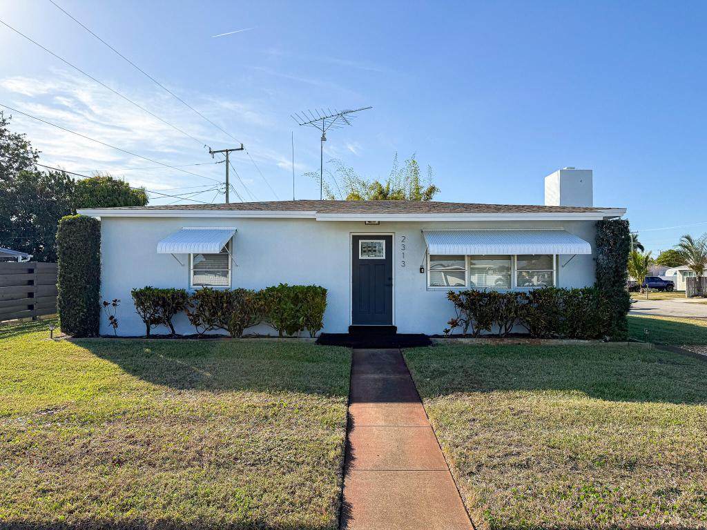 2313 Wabasso Drive - Photo 1