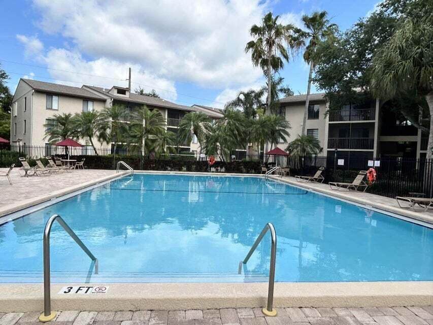 206 Foxtail - Photo 1