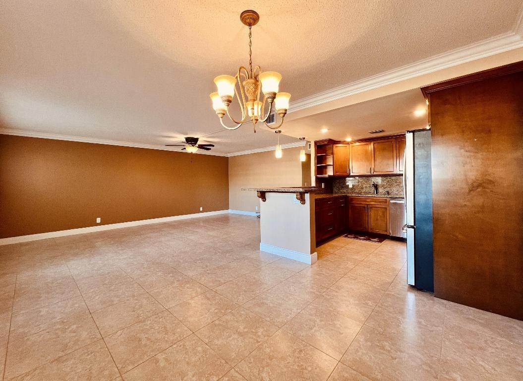 110 Greenbrier B - Photo 1