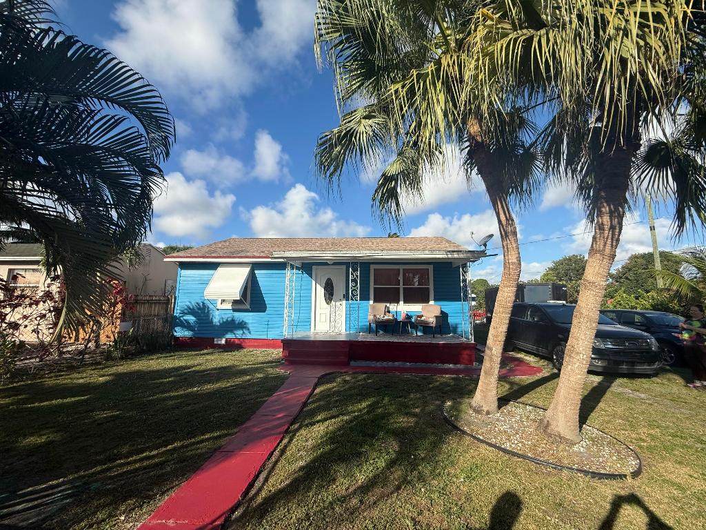 1203 Mathis Street - Photo 1